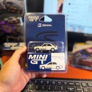 Mini GT Mercedes-Benz 190E - BLISTER 7