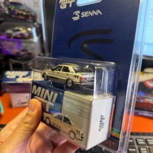 Mini GT Mercedes-Benz 190E - BLISTER 4